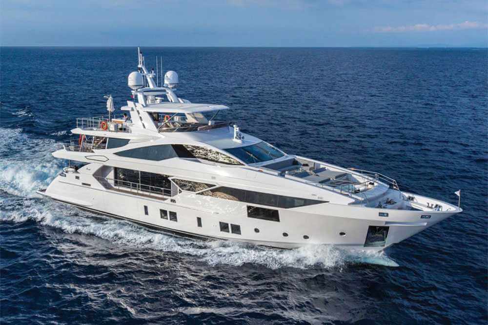Benetti  Yacht