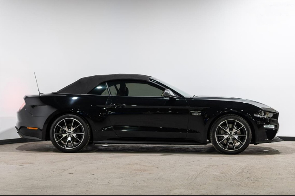 Ford Mustang convertible Website