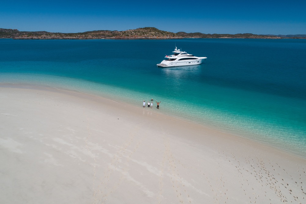 Yacht-Paradise-03 Yacht-Paradise-03
