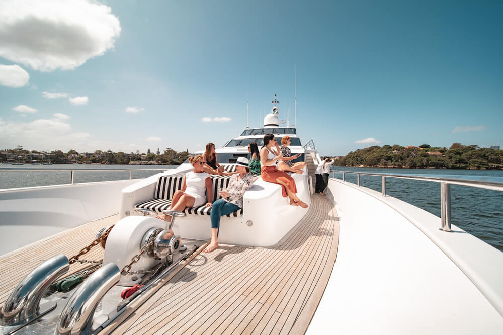 Oscar-2-Yacht-Hire-Sydney-03