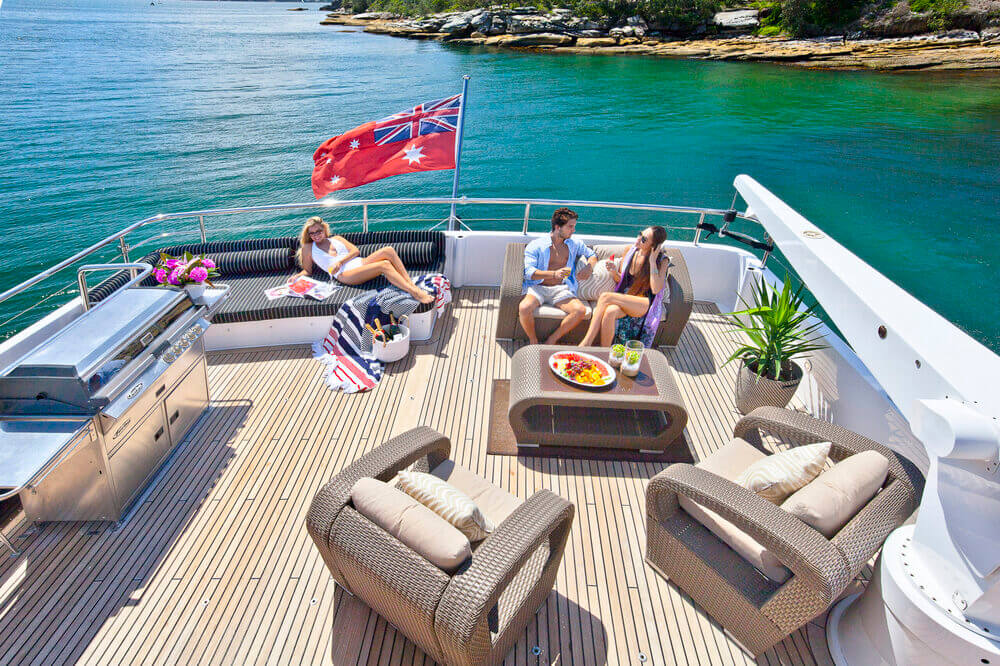 Oscar-2-Yacht-Hire-Sydney-08