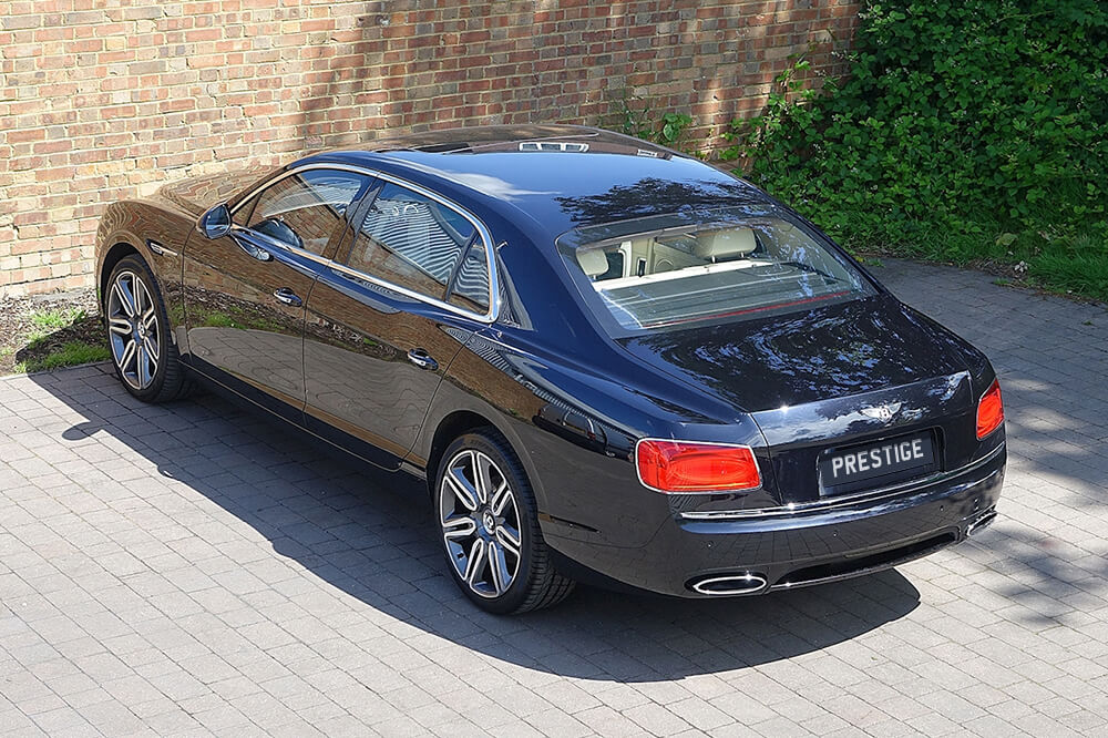 Bentley-Flying-Spur-Black-Car-Hire-Sydney-06