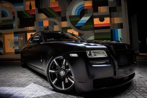How much does it cost to rent a luxury car for a day?