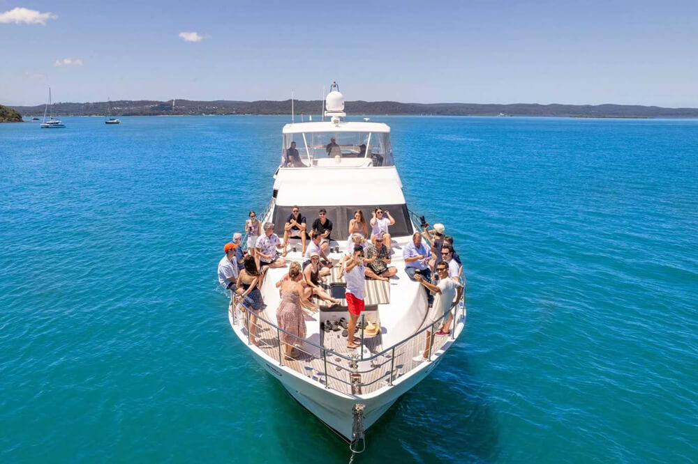 Sovereign-Lady-yacht-hire-brisbane-gold-coast-02 Sovereign-Lady-yacht-hire-brisbane-gold-coast-02