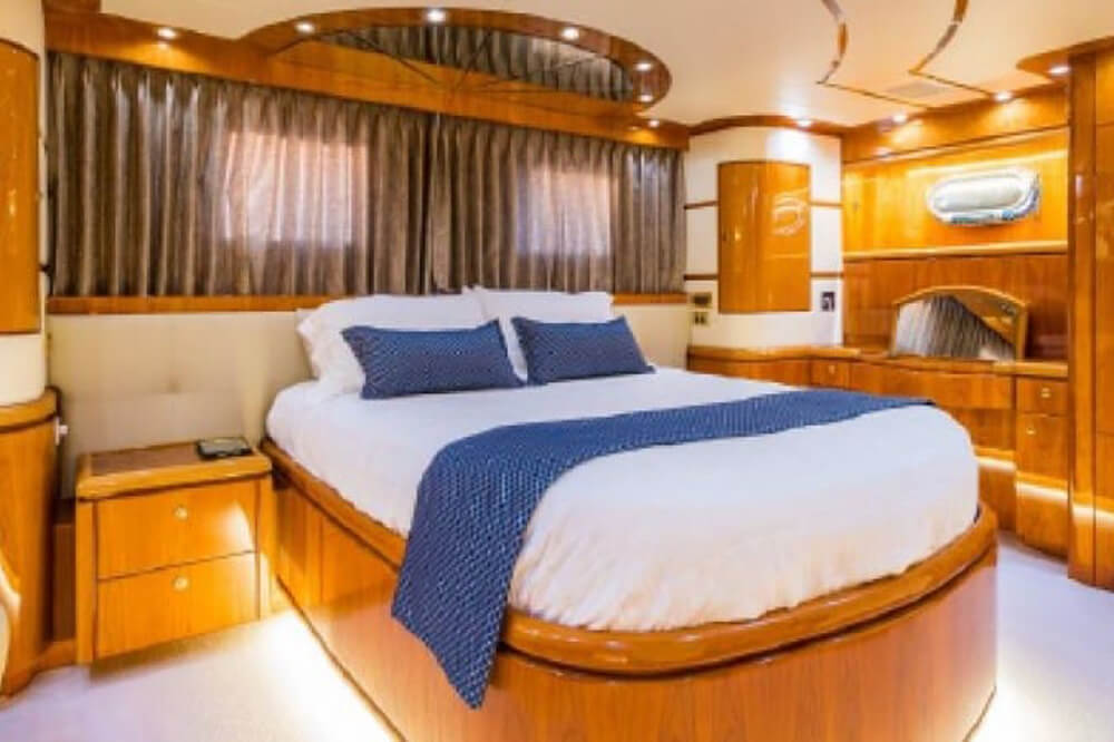 Sovereign-Lady-yacht-hire-brisbane-gold-coast-06 Sovereign-Lady-yacht-hire-brisbane-gold-coast-06