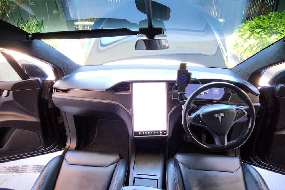 Tesla-Model-X-Car-Hire-Brisbane-04