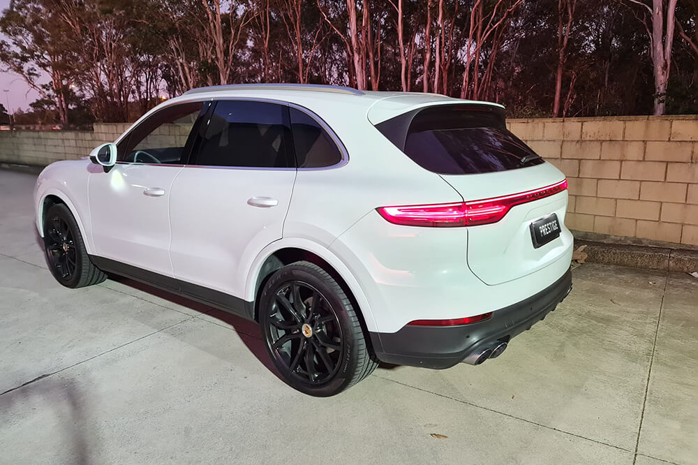 Porsche-Cayenne-Car-Hire-Plumpton-02