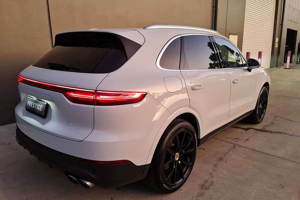 Porsche-Cayenne-Car-Hire-Plumpton-05
