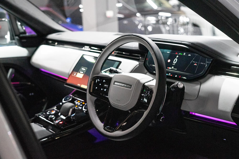 Range-Rover-Sport-SUV-Car-Hire-Dundass-07 Range-Rover-Sport-SUV-Car-Hire-Dundass-07