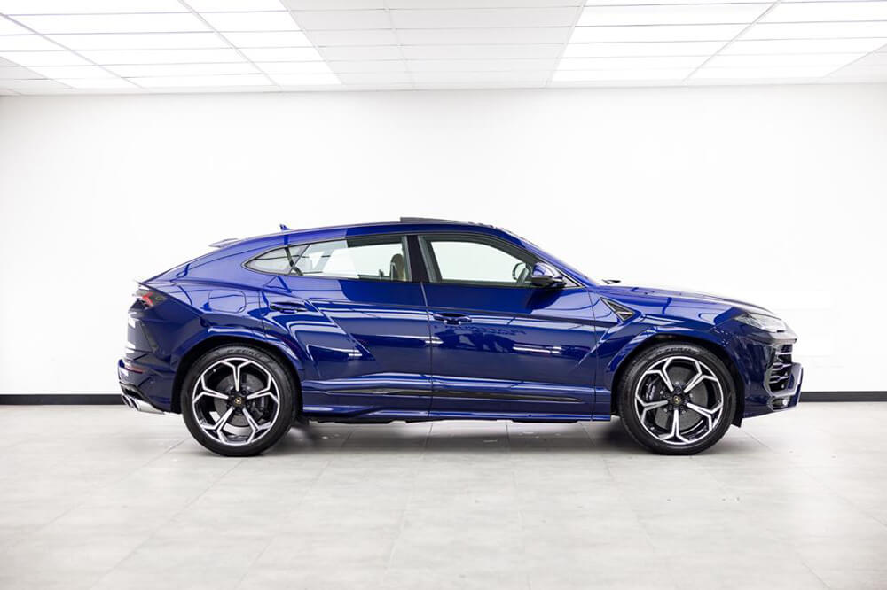 Lamborghini-Urus-Car-Hire-Brisbane-04 Lamborghini-Urus-Car-Hire-Brisbane-04