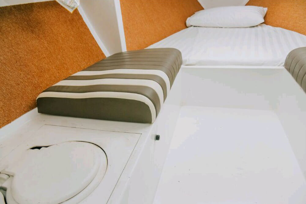 Monohull-39-05 Monohull-39-05