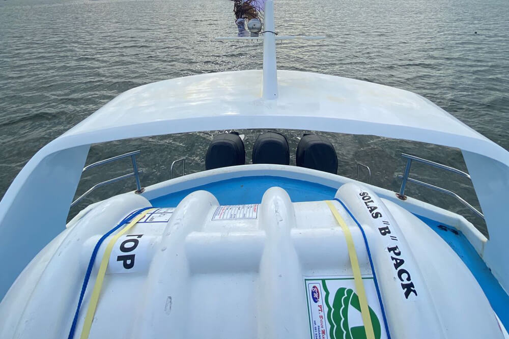 Monohull-KAL-02