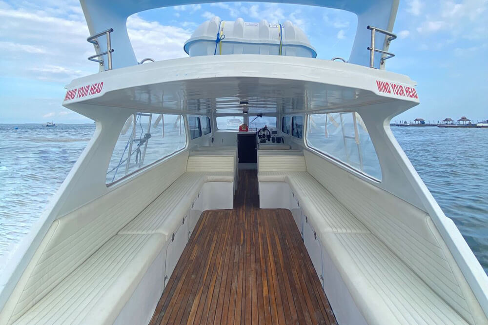 Monohull-KAL-03