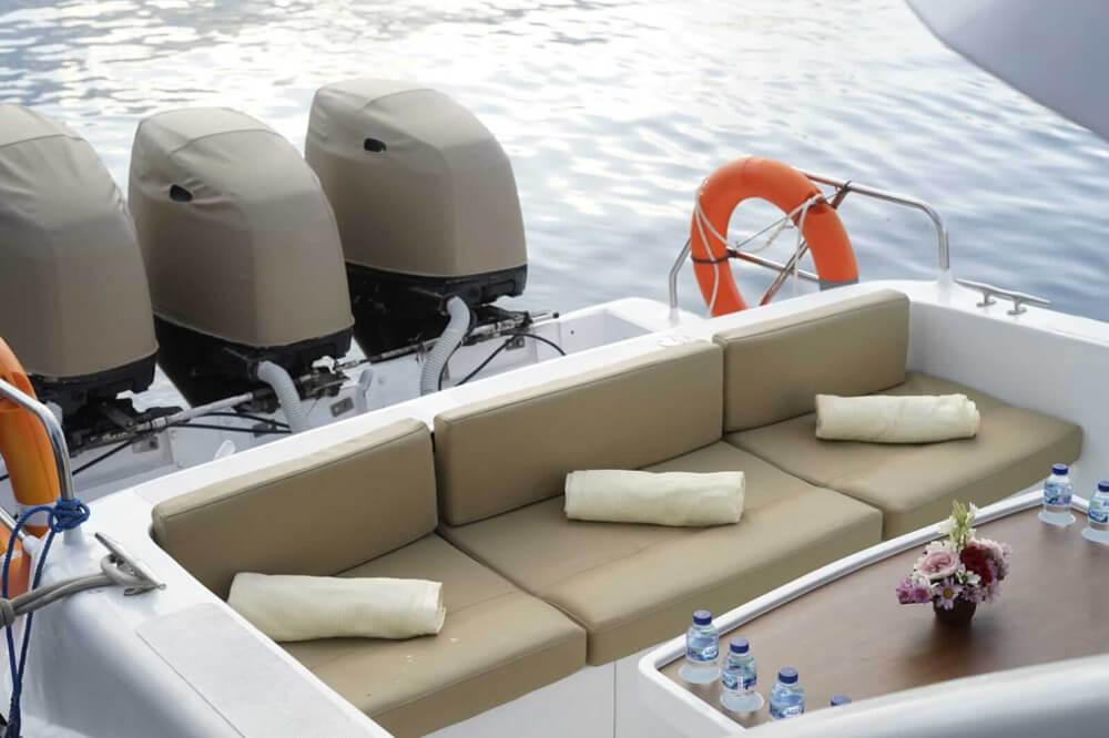 Monohull-KFish-05 Monohull-KFish-05