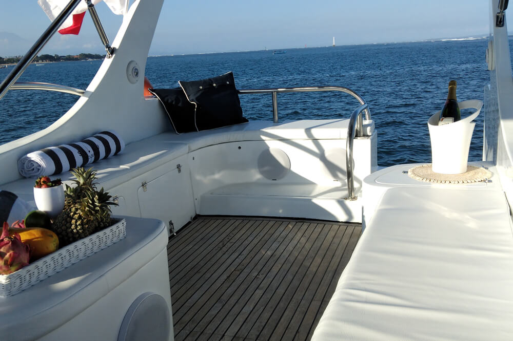Monohull-SK-05 Monohull-SK-05