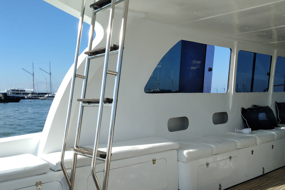 Monohull-SK-06 Monohull-SK-06