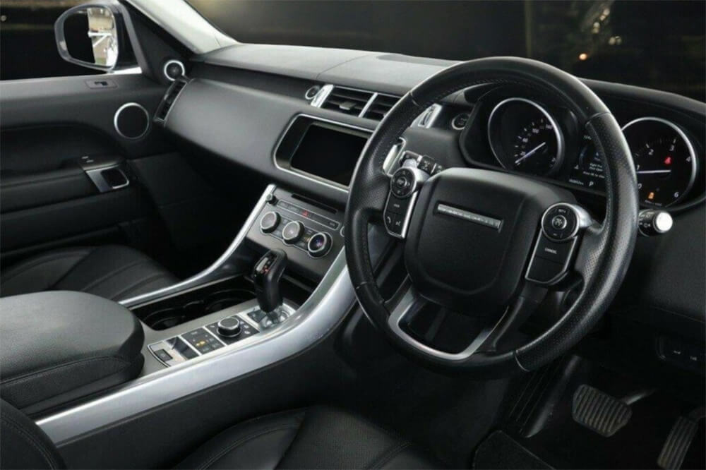 Range-Rover-Sport-Car-Hire-Docklands-04