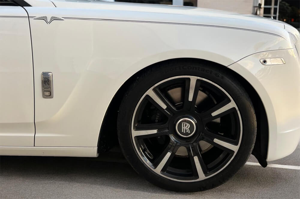 Rolls-Royce-Ghost-White-Car-Hire-Port-Melbourne-02