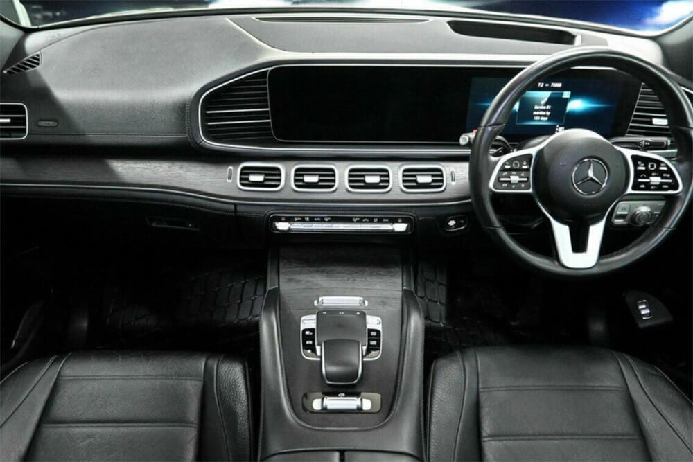 Mercedes-GLS300D-Car-Hire-Melton-04 Mercedes-GLS300D-Car-Hire-Melton-04